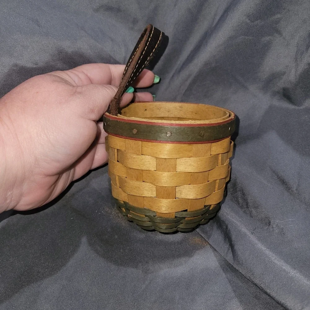 Longaberger 2002 Little Elf Basket Wall Hanging Leather Strap